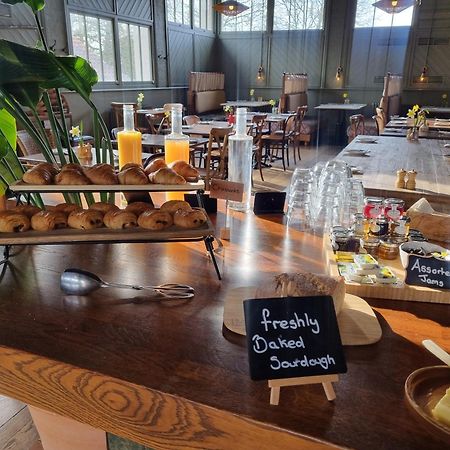 The Ridings At Theobalds Park Hotel Goff's Oak Ngoại thất bức ảnh